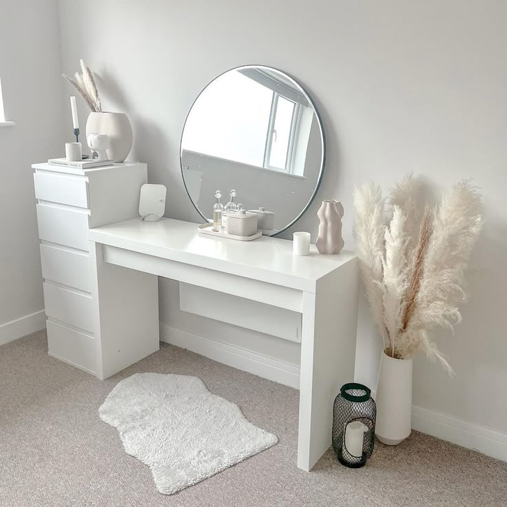 Zeena Dressing Table with mirror