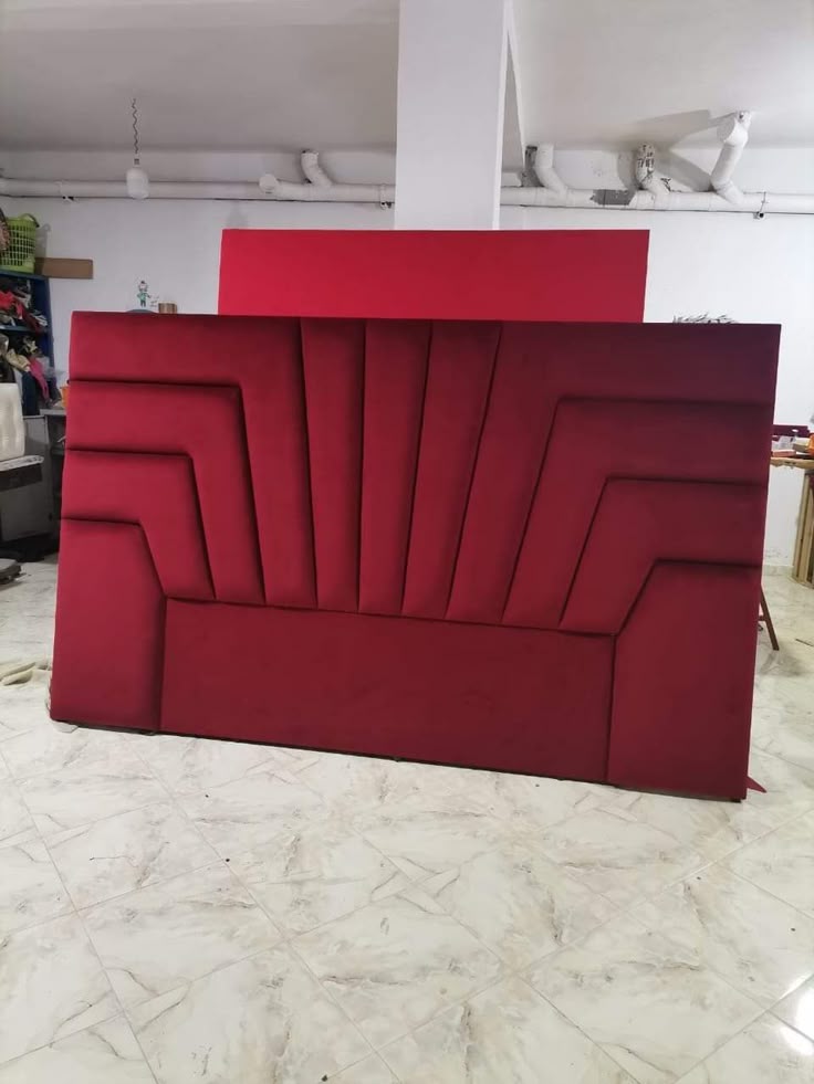 Baylee Overlapping Headboard.